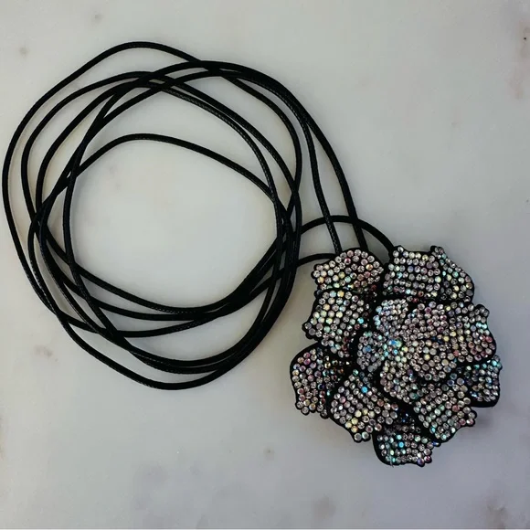 New Rhinestone Flower Large Black Necklace Choker - Picture 8 of 11
